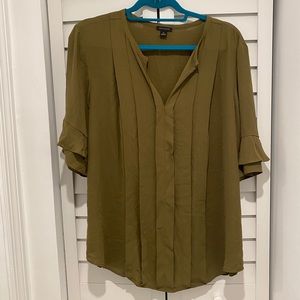 👗 Ann Taylor olive green blouse